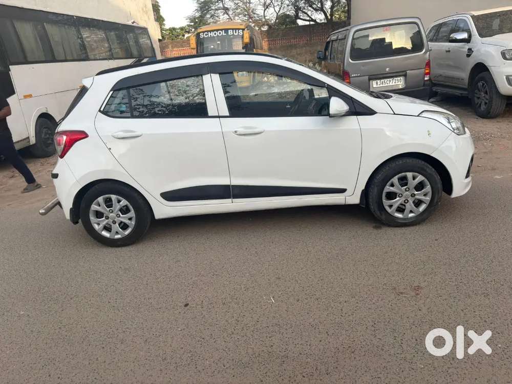 Hyundai Grand I10 2016 Diesel 87000 Km Driven