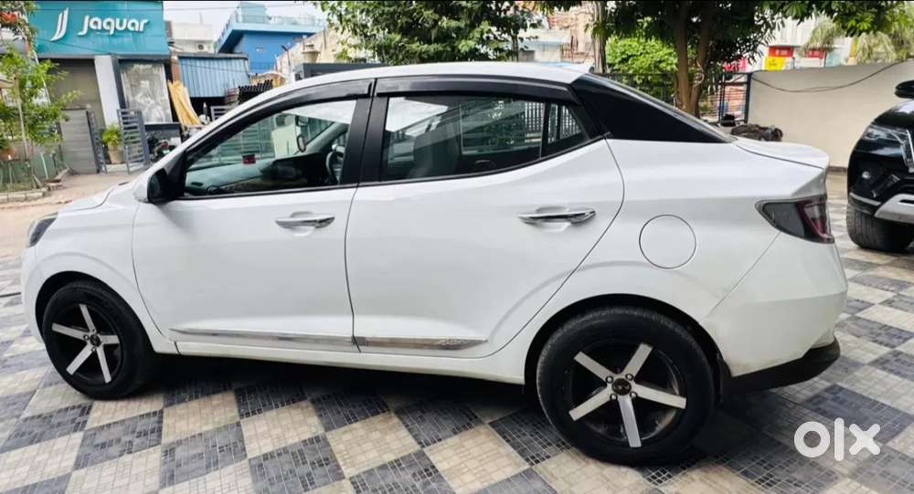 Hyundai Aura Sx 1.2 (o) Petrol, 2022, Petrol