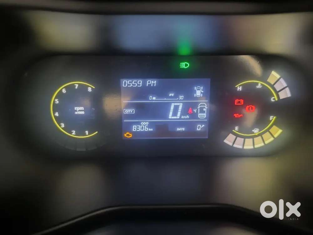Tata Nexon Petrol 2025