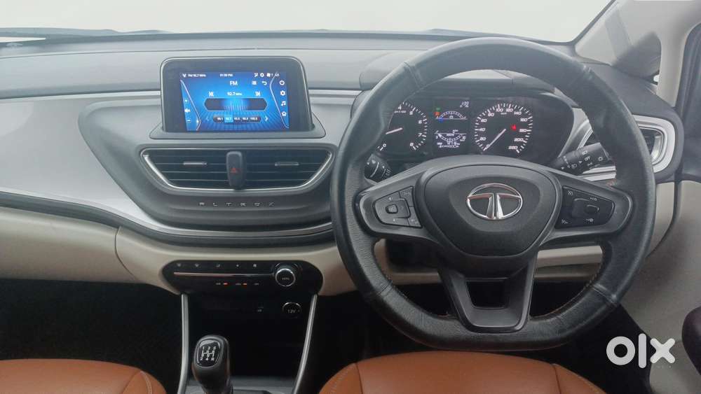 Tata Altroz Xz, 2023, Petrol