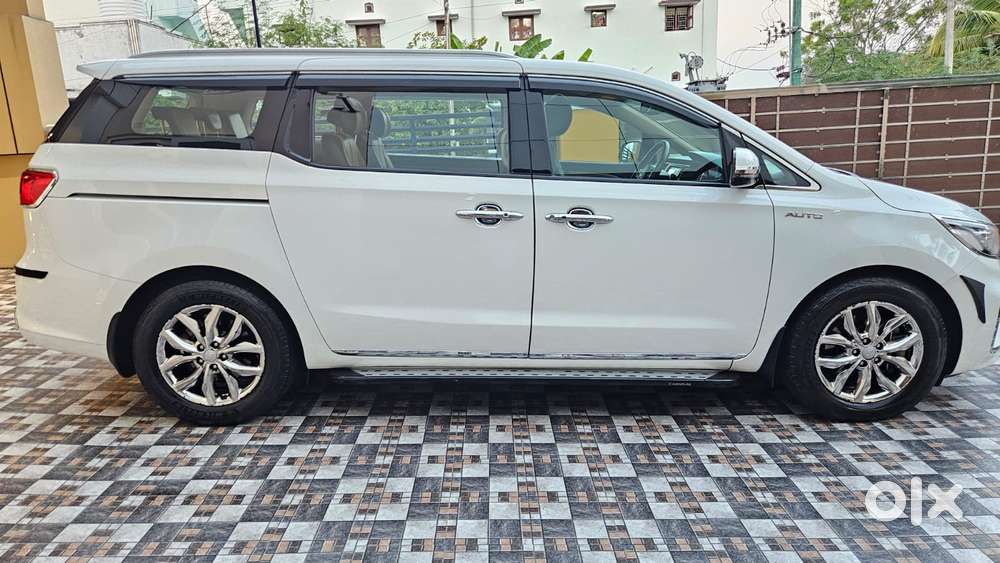 Kia Carnival Limousine Plus 7 Str, 2021, Diesel