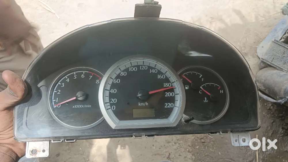 Second Hand Car Ke Cigare Part Available Hai