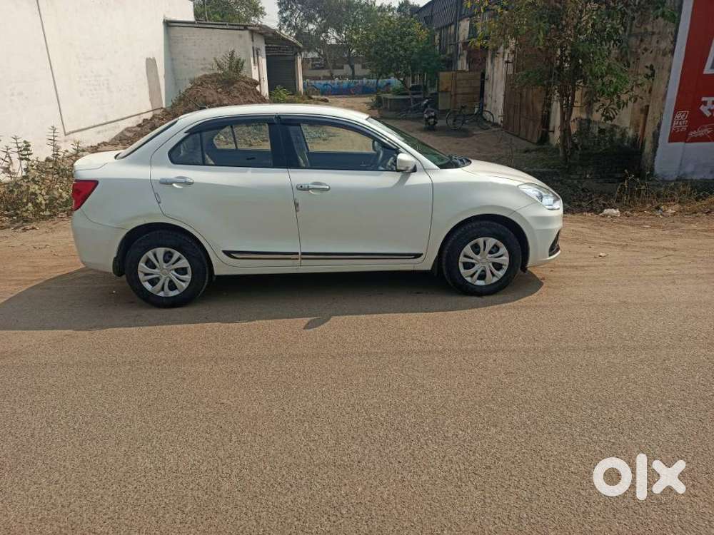 Maruti Suzuki Swift Dzire Vxi Optional, 2022, Petrol