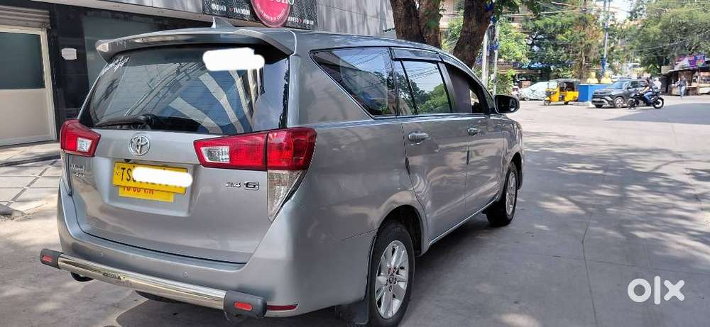 Toyota Innova Crysta 2.4 G Mt 8s, 2017, Diesel