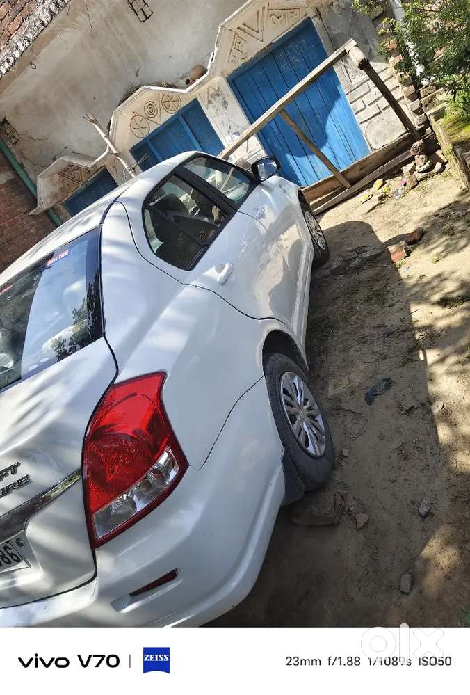 Maruti Suzuki Dzire 1.2 2011