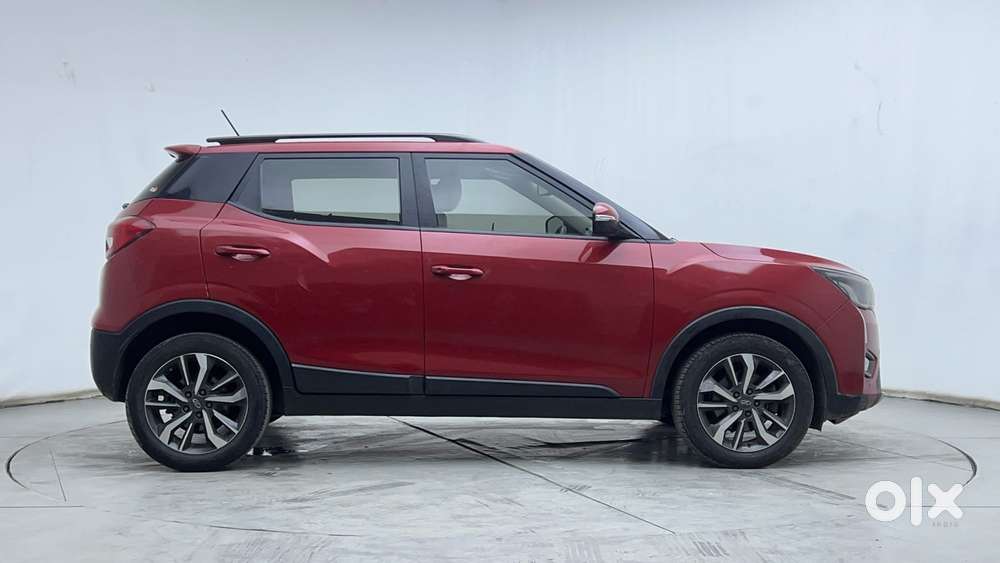 Mahindra Xuv300 W8 Option, 2020, Petrol