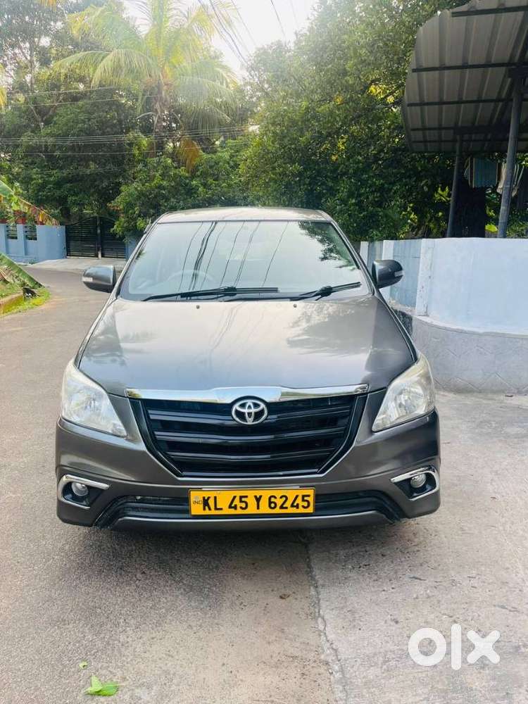 Toyota Innova 2.5 Vx 8 Seater Bs Iv, 2012, Diesel