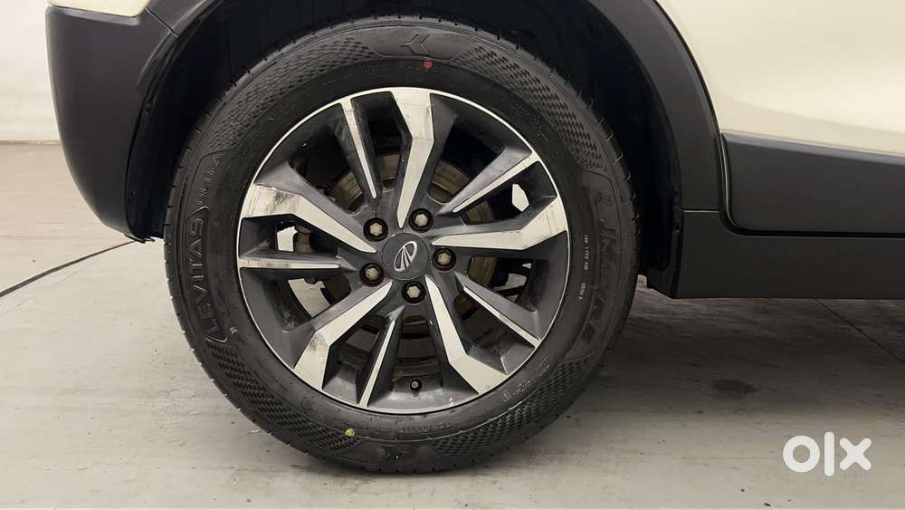 Mahindra Xuv300 W8 (o) 1.5 Diesel Amt, 2019, Diesel