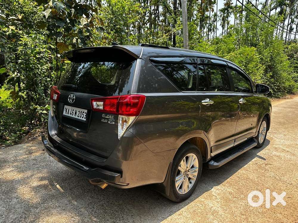 Toyota Innova Crysta 2016 Diesel 163000 Km Driven