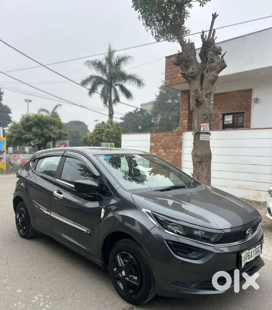 Tata Altroz 1.2 Petrol 2021 Model