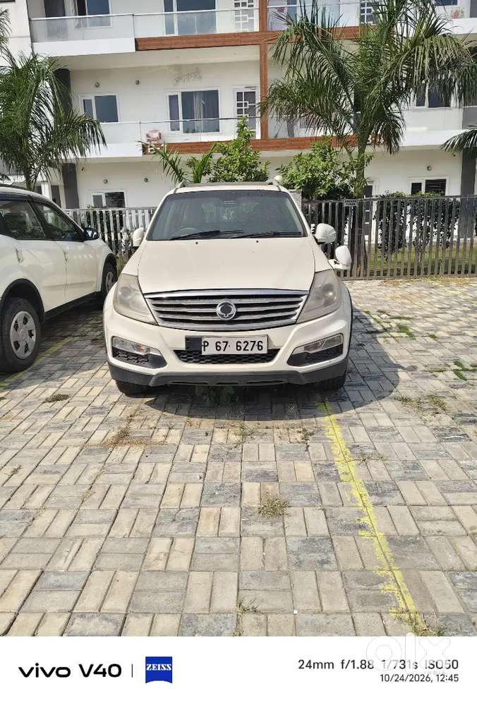 Mahindra Rexton 2.7 Rx7 2014