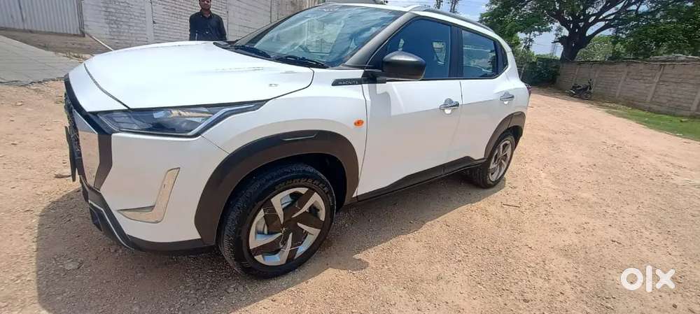 Nissan Magnite 1.0 2025