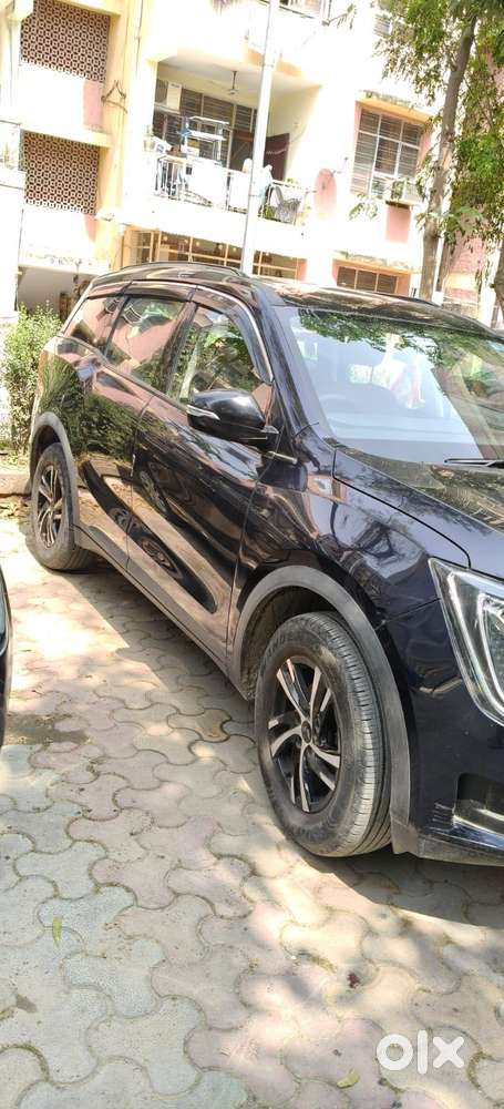 Mahindra Xuv700 2.0 Mx Petrol Mt 5 Str, 2023, Petrol
