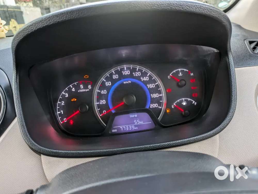 Hyundai Grand I10 2015 Diesel 77000 Km Driven