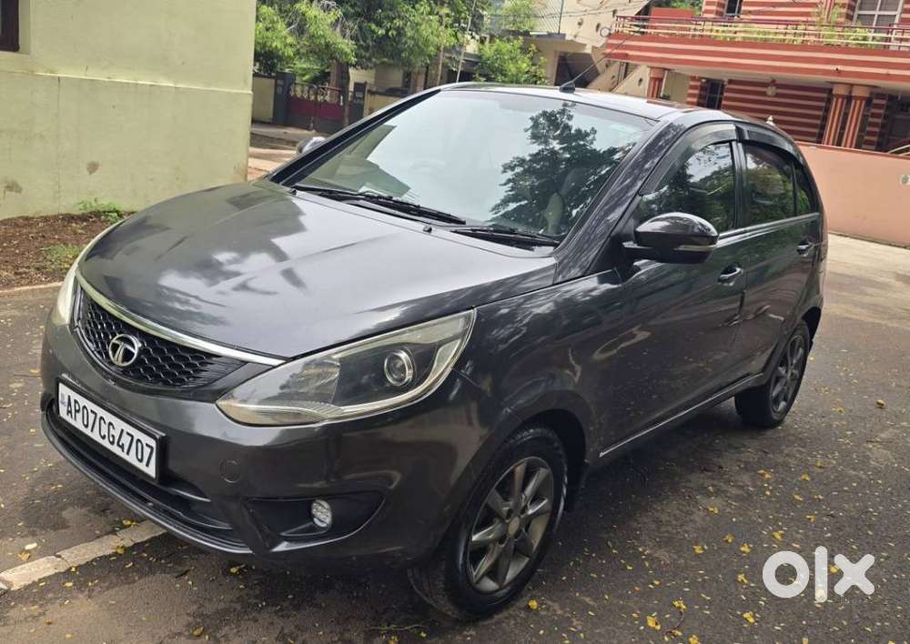 Tata Bolt Revotron Xt, 2015, Petrol
