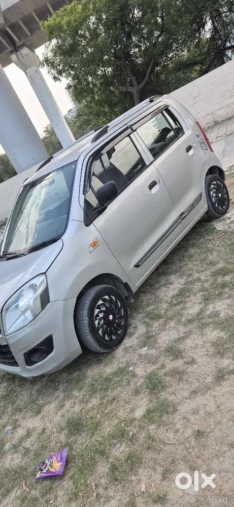 Company Fitted Cng..both Keys..papers Complete..transfer Must