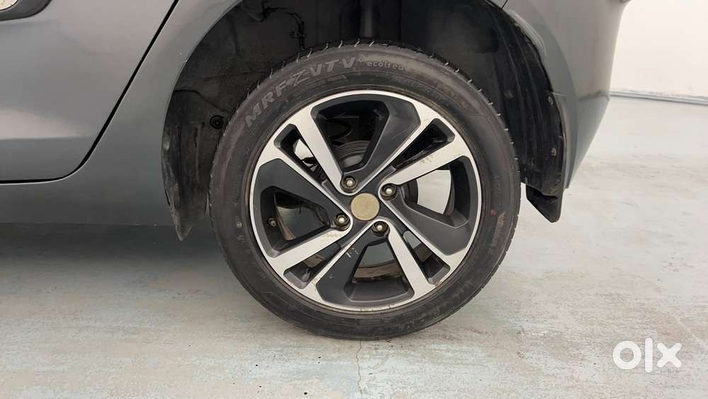 Tata Altroz Xz, 2022, Petrol