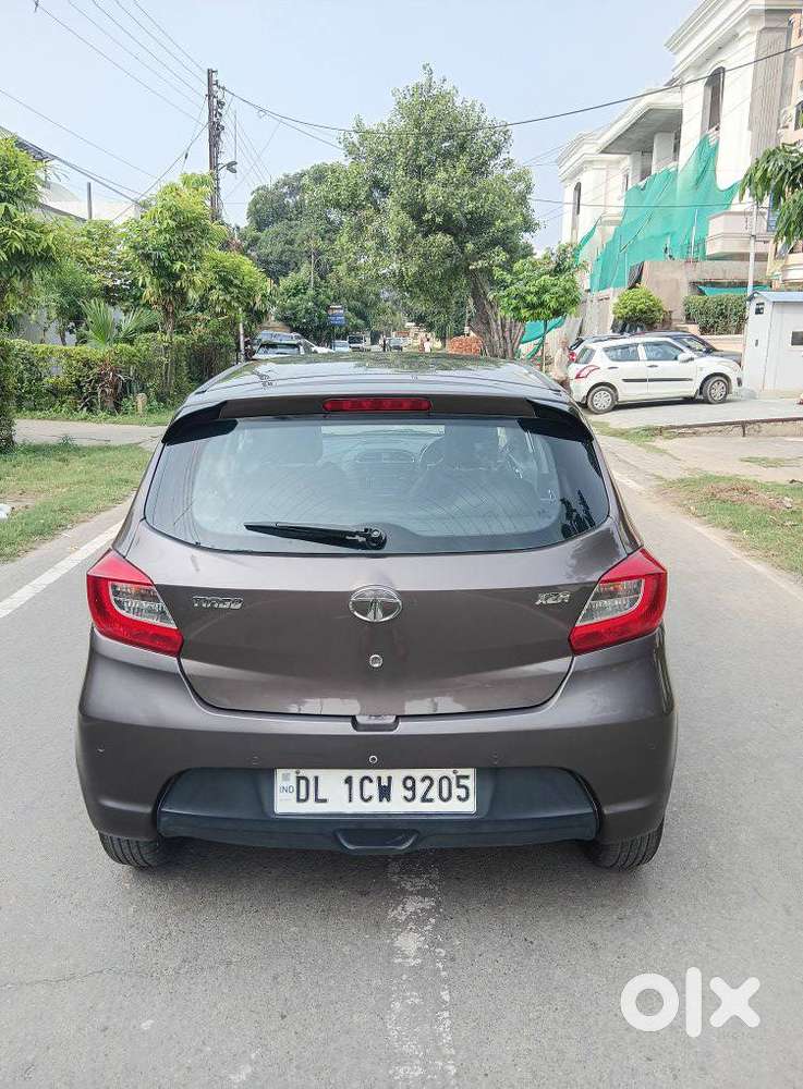 Tata Tiago 1.2 Revotron Xza, 2017, Petrol