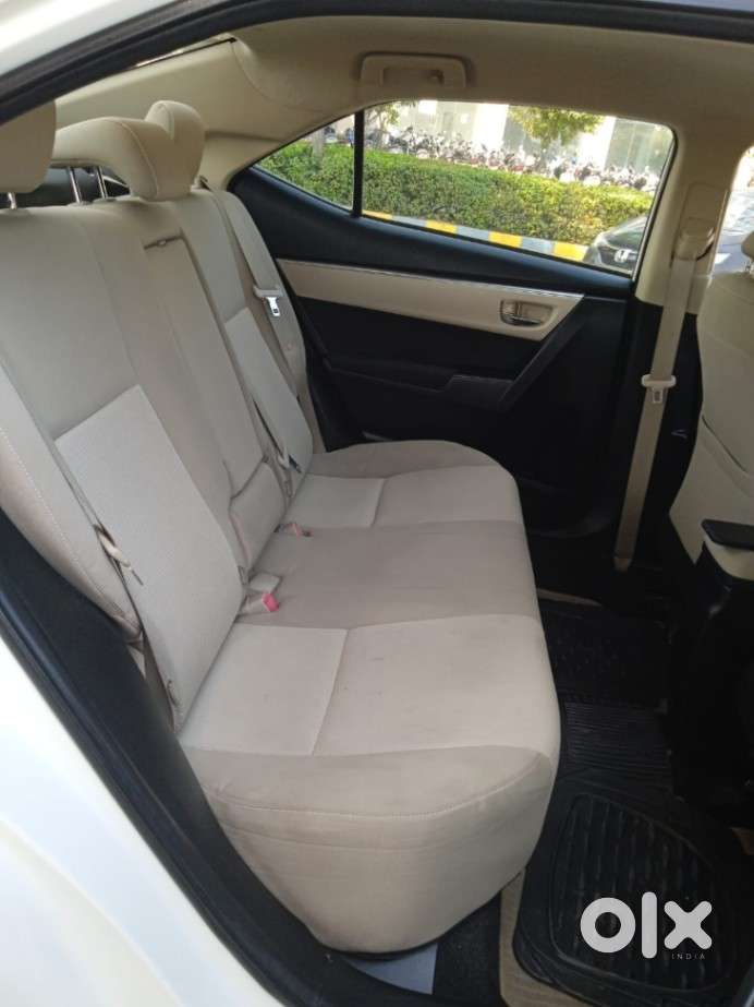 Toyota Corolla Altis G At, 2016, Petrol