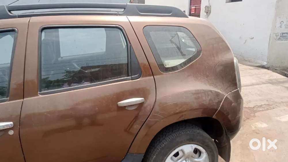 Renault Duster 2015 Diesel 76000 Km Driven