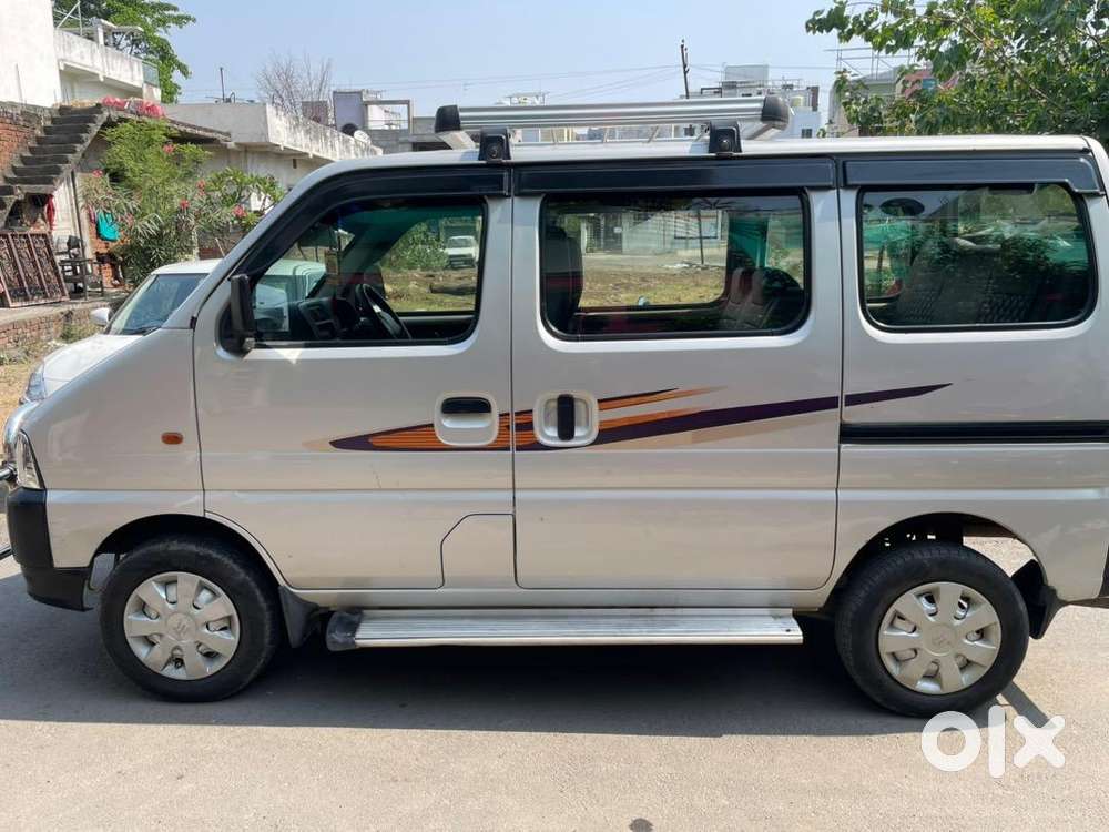 Maruti Suzuki Eeco 2017 Petrol Well Maintained