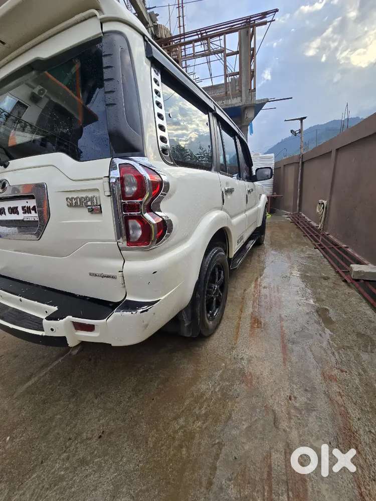 Mahindra Scorpio S10 2018 Diesel 120000 Km Driven