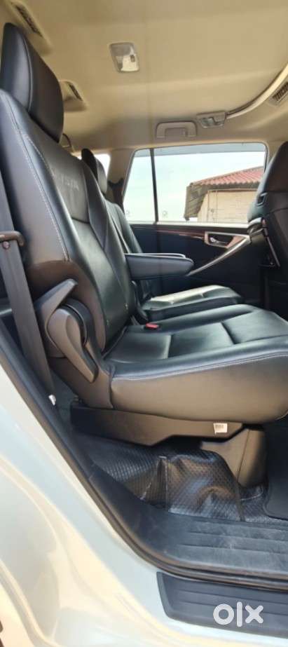 Toyota Innova Crysta, 2023, Diesel