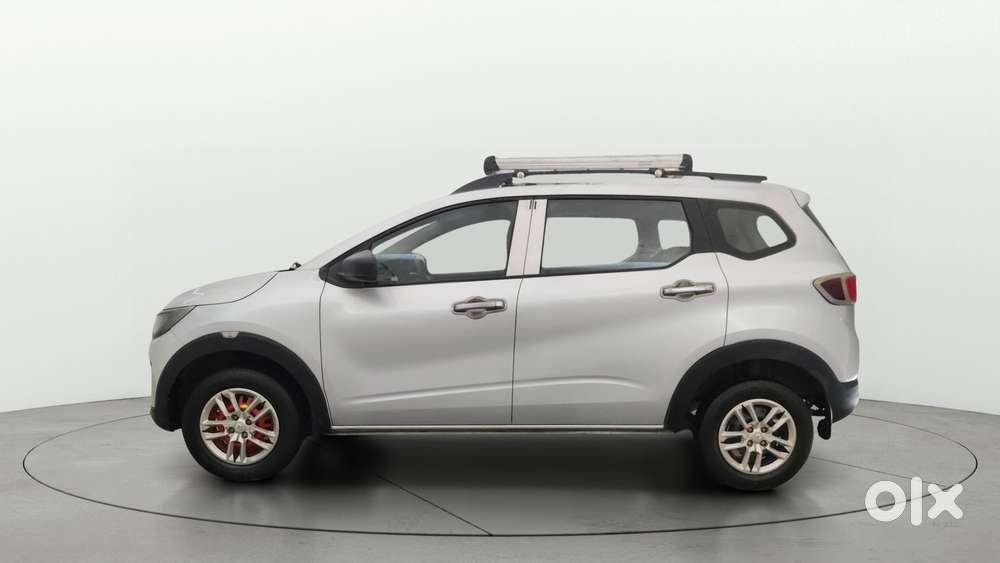 Renault Triber 1.0 Rxe, 2022, Petrol