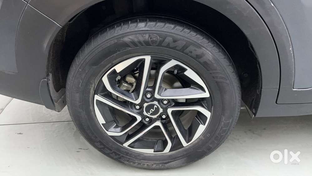 Kia Carens 1.4 Prestige Plus Turbo 7 Str, 2022, Petrol