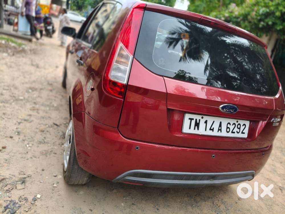 Ford Figo, 2014, Petrol