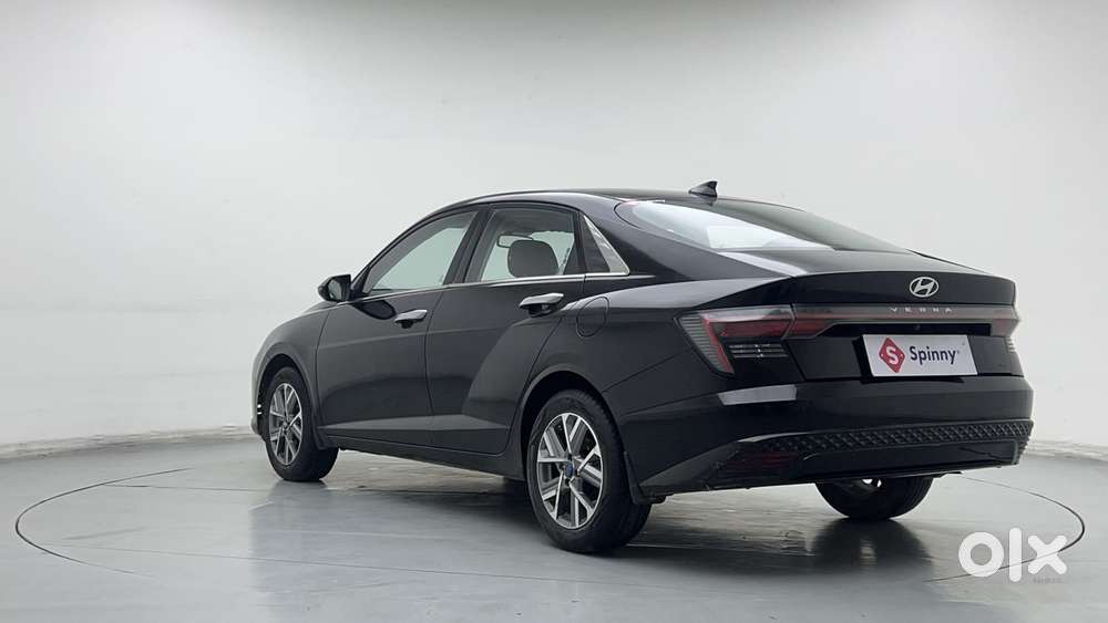 Hyundai Verna 1.5 Sx Petrol Mt, 2023, Petrol