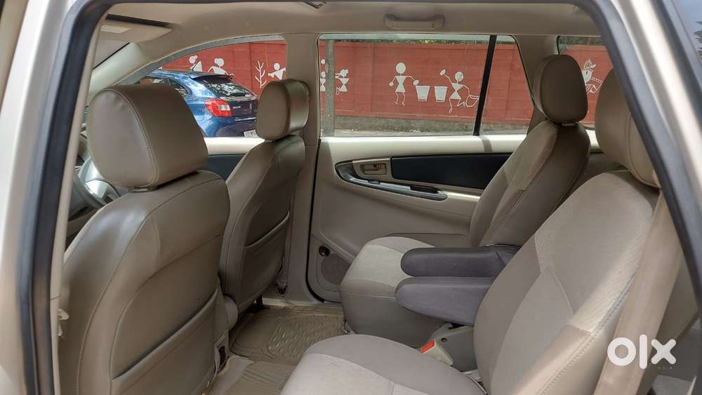 Toyota Innova 2.5 G (diesel) 7 Seater Bs Iv, 2013, Diesel