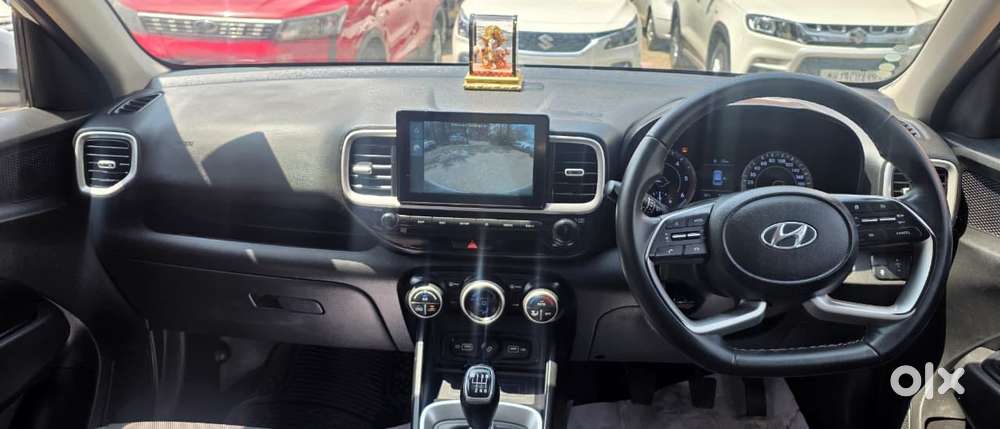 Hyundai Venue Sx (o) Mt 1.5 Diesel, 2021, Diesel
