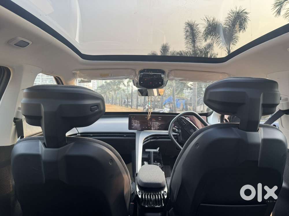 Mahindra Xuv700 2.2 Ax 7 Diesel At Luxury Pack Str, 2023, Diesel