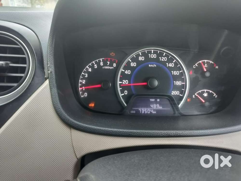 Hyundai Grand I10 Sportz 2018cng