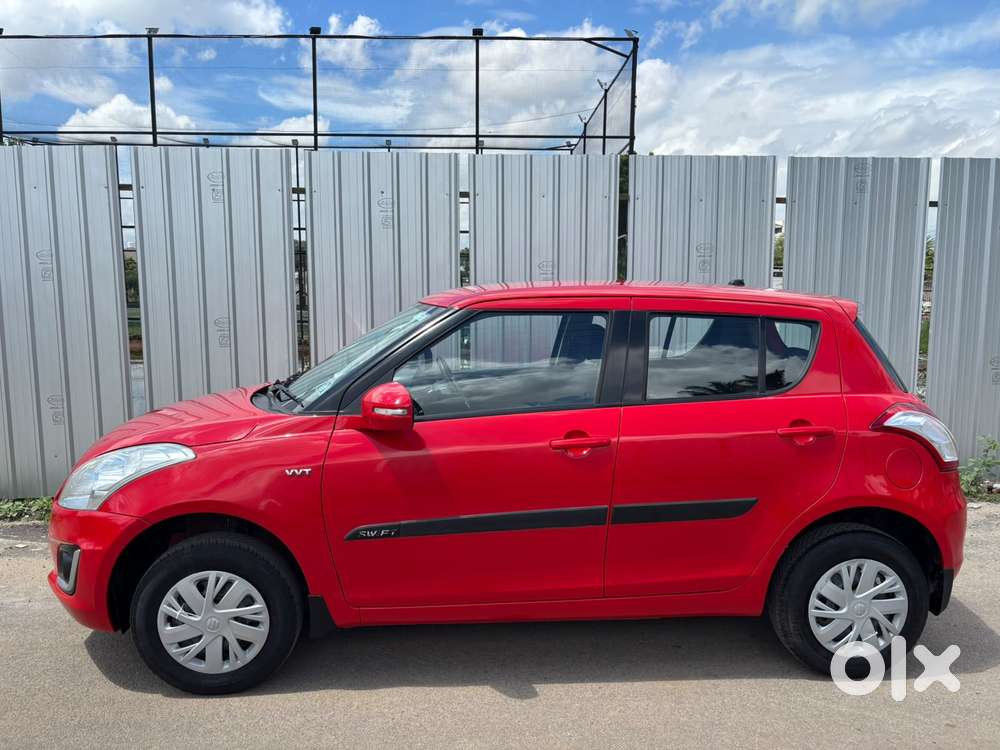 Maruti Suzuki Swift Vxi With Abs, 2015, Petrol