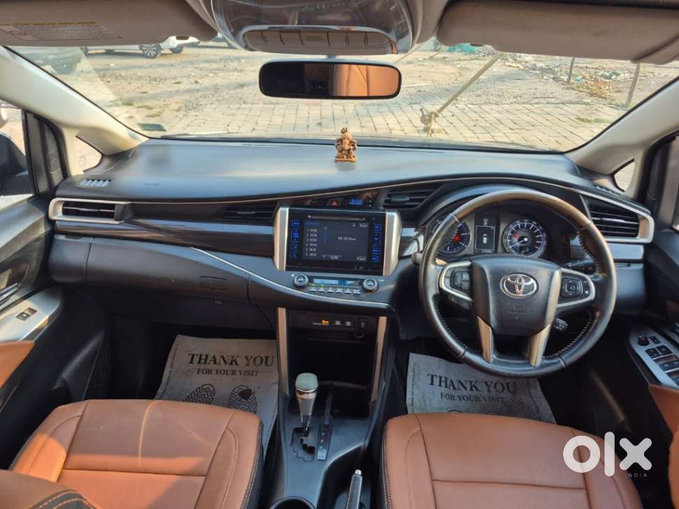 Toyota Innova Crysta 2.8z Automatic, 2016, Diesel