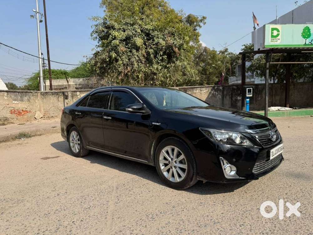 Toyota Camry Hybrid, 2014