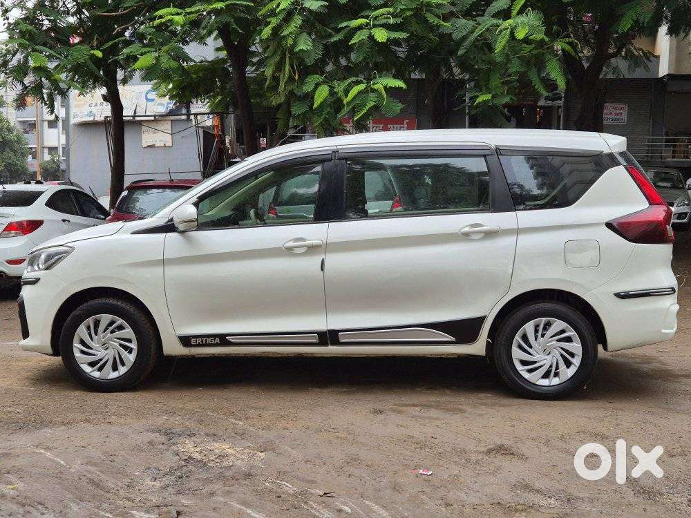 Maruti Suzuki Ertiga 2022-2023 Vxi Cng, 2021, Cng & Hybrids