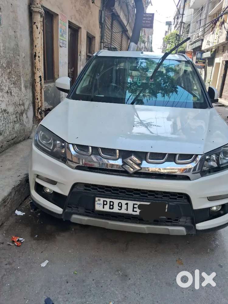 Maruti Brezza Car Well Maintained .price 725000/