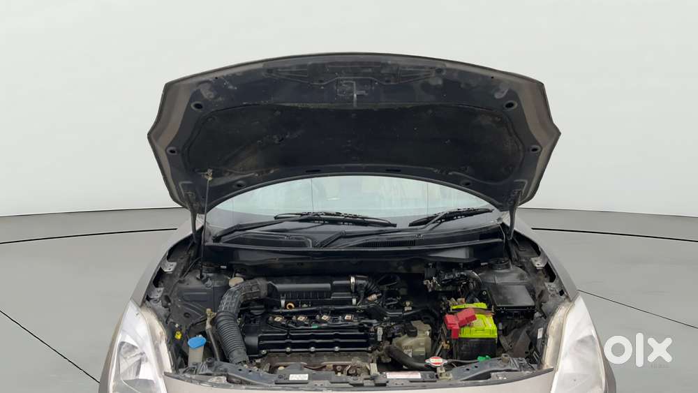 Maruti Suzuki Swift Dzire Amt Vxi, 2019, Petrol