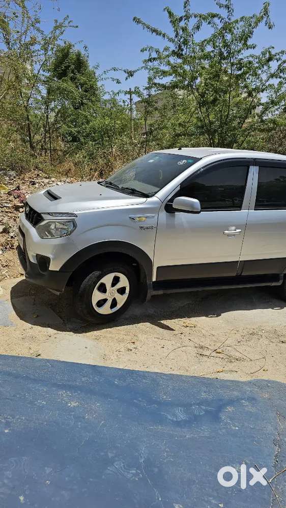 Mahindra Nuvosport 2016