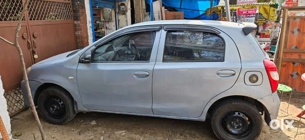 Toyota Etios Liva 2012