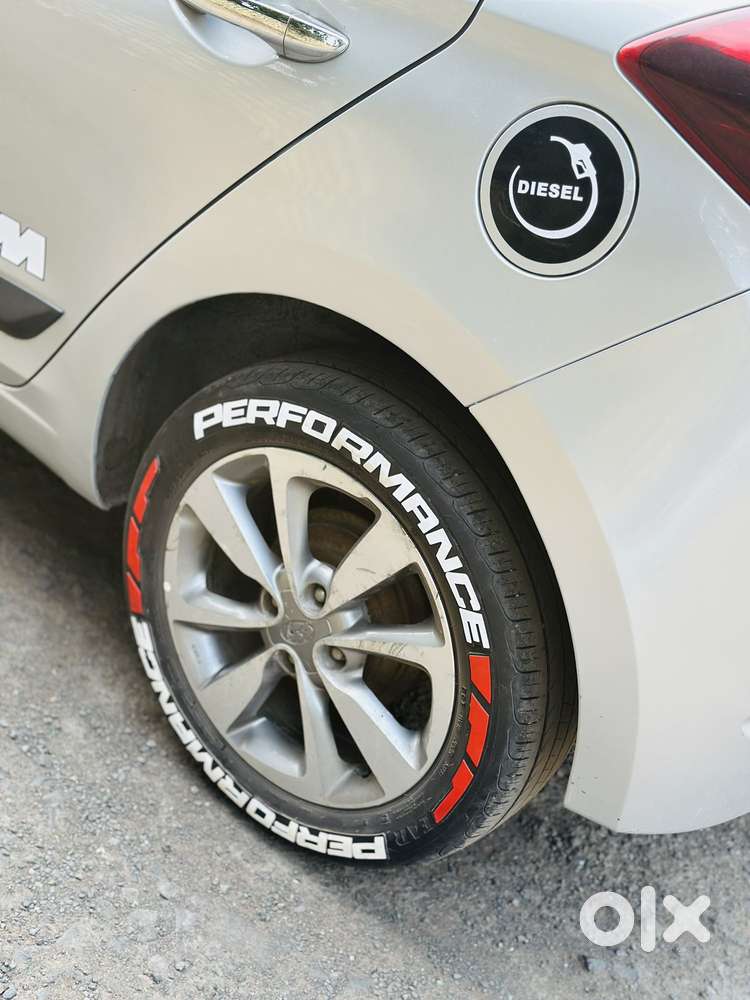 Hyundai Elite I20 Sportz (o) 1.4, 2015, Diesel