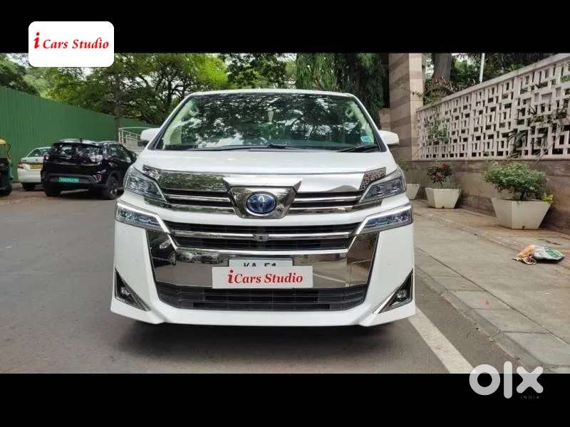 Toyota Vellfire, 2021, Petrol