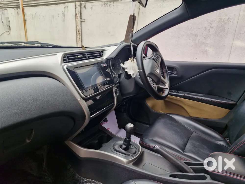 Selling My Honda City 2022 In Excellent Condition. Used For Daily Comm