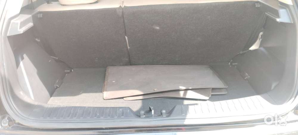 Mahindra Xuv300 W8 Option, 2024, Petrol