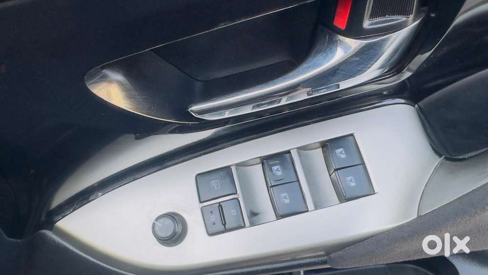 Toyota Innova Crysta 2.4 V, 2018, Diesel