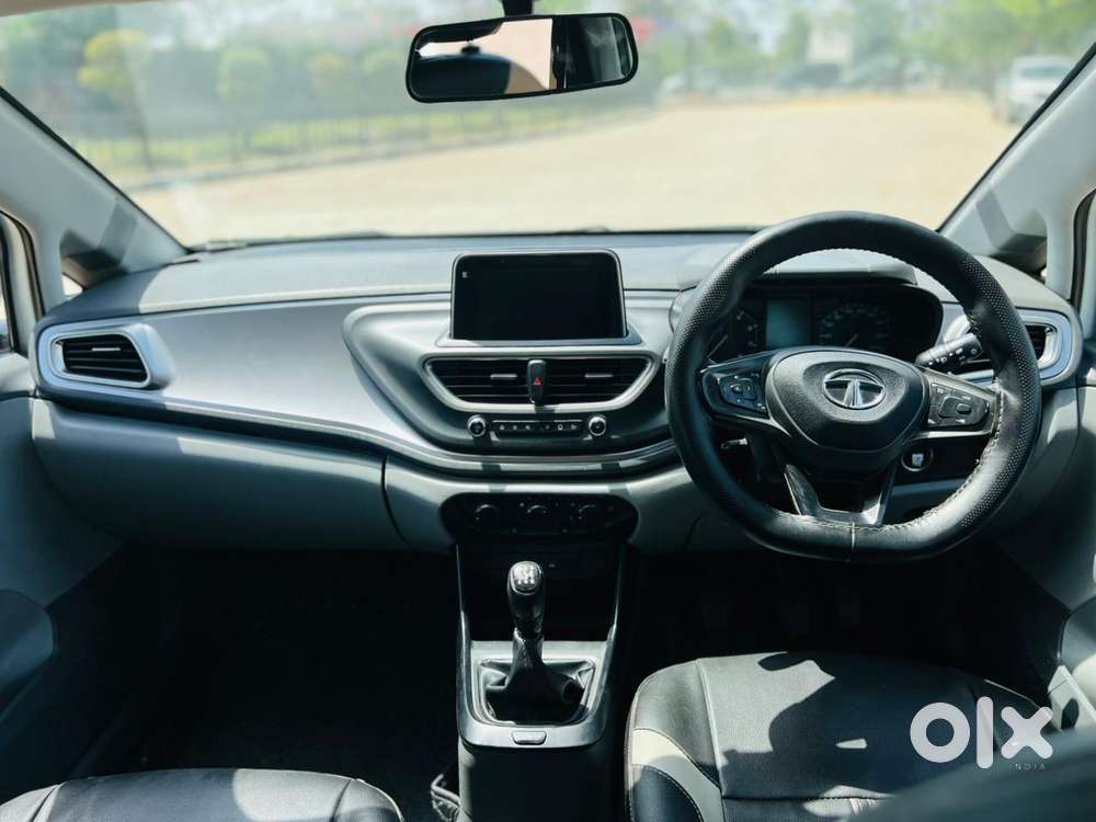 Tata Altroz Xz, 2020, Petrol