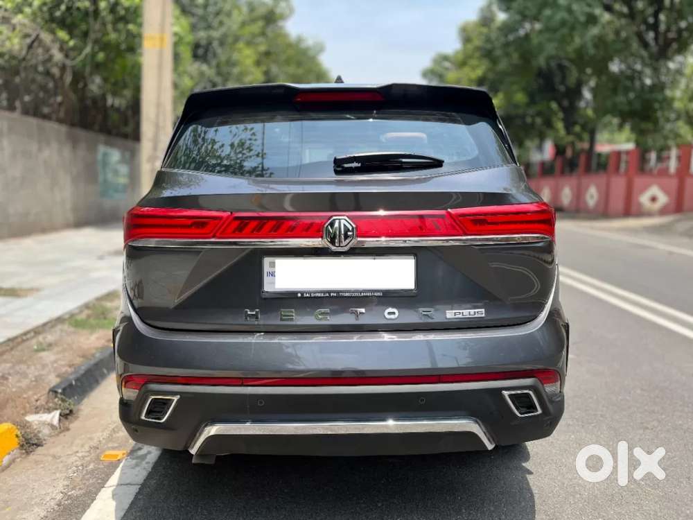 Mg Hector Plus Sharp Pro 1.5 Turbo Petrol Cvt 7 Str, 2025, Petrol